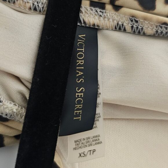 VICTORIA'S SECRET Leopard Print One Piece Halter Top Swimsuit - Size XS - Picture 8 of 8